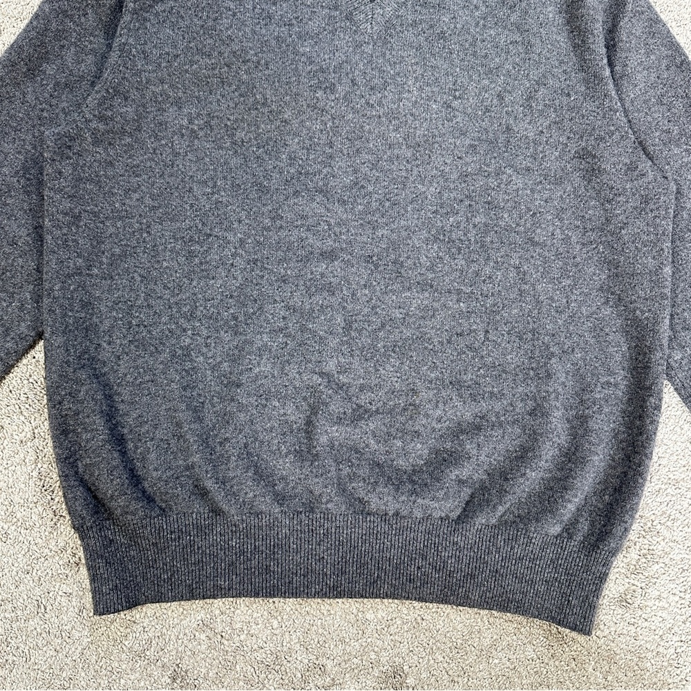 Lands’ End Men’s 100% Cashmere V-Neck Sweater Longsleeve Classic in Gray M - Picture 4 of 13